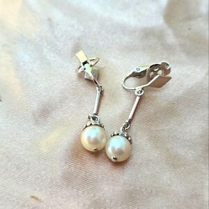 Vintage Avon Pearl Clip On Earrings Pear and Crystal Pendants
